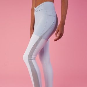 Nikki B Season 2 Blue Dynamic Leggings